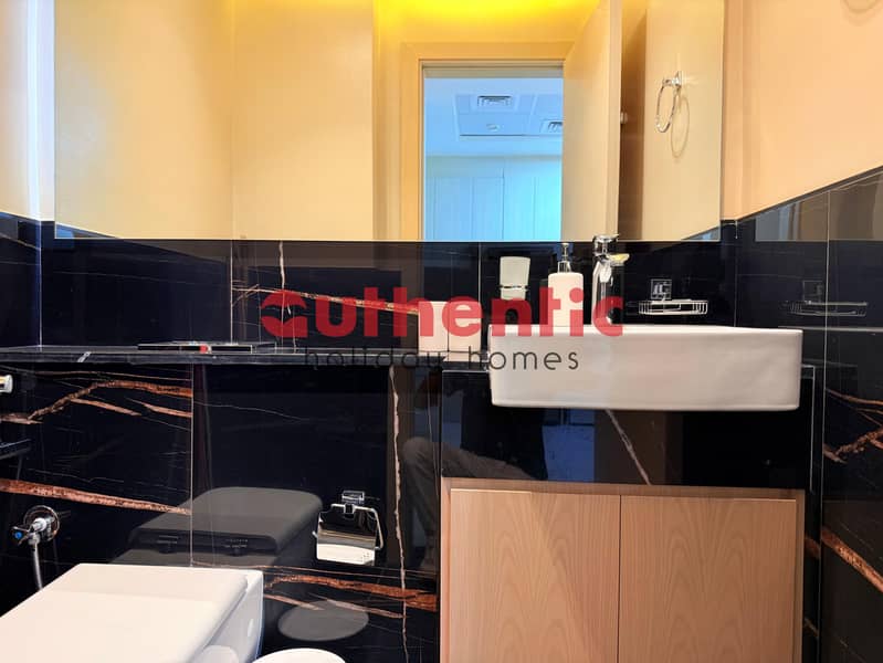 Pool View | Elegant High-End Apartment - Image 17