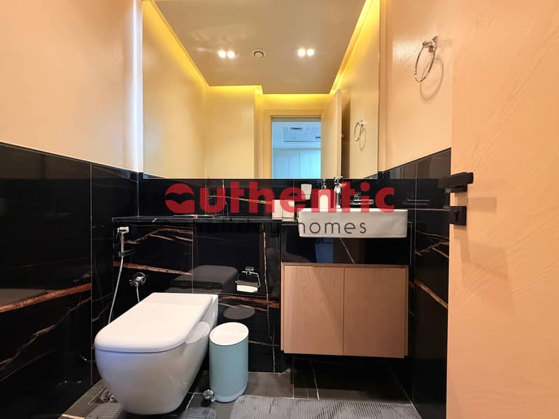 Pool View | Elegant High-End Apartment - Image 15