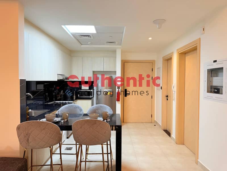 Pool View | Elegant High-End Apartment - Image 11