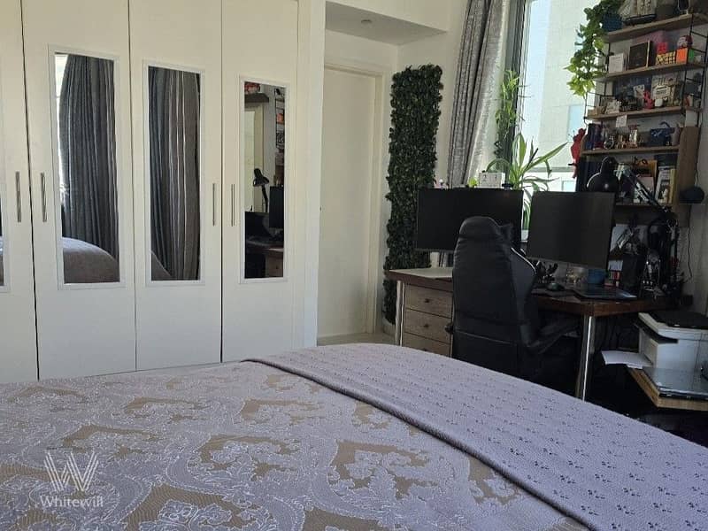 Living with Burj Khalifa and Canal View|Furnished - Image 9