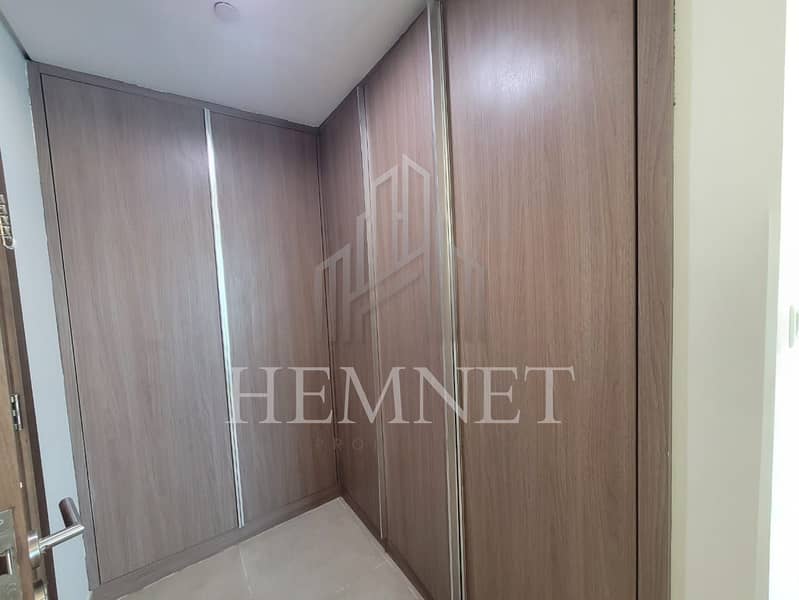 Fully Furnished | Vacant | Creek View - Image 8