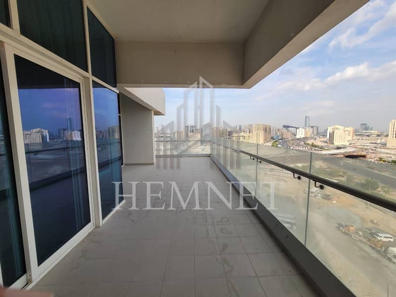 Fully Furnished | Vacant | Creek View - Image 11