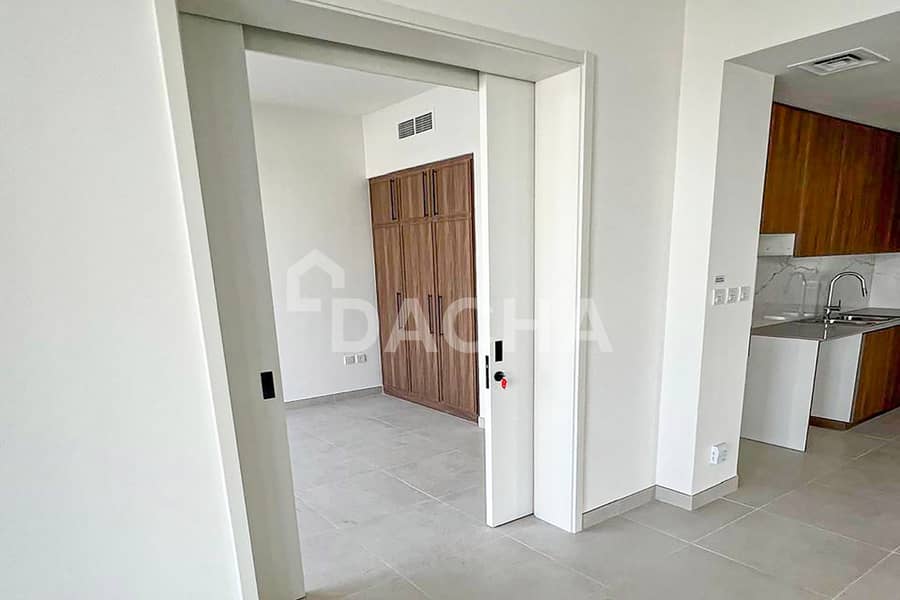 Corner | Large Plot | Vacant | Unfurnished - Image 7