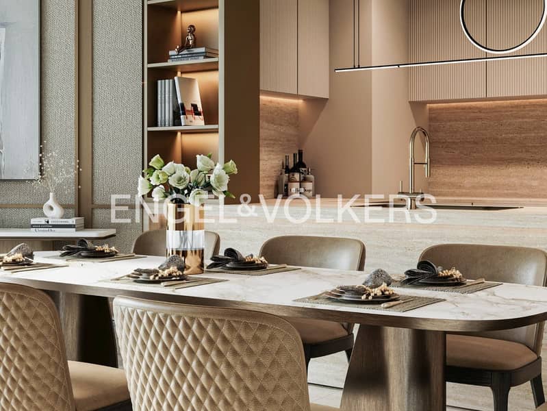 Sold Out Layout | Top Floor Corner Palm View - Image 7