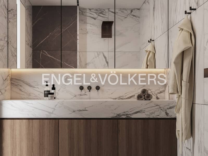 Sold Out Layout | Top Floor Corner Palm View - Image 25