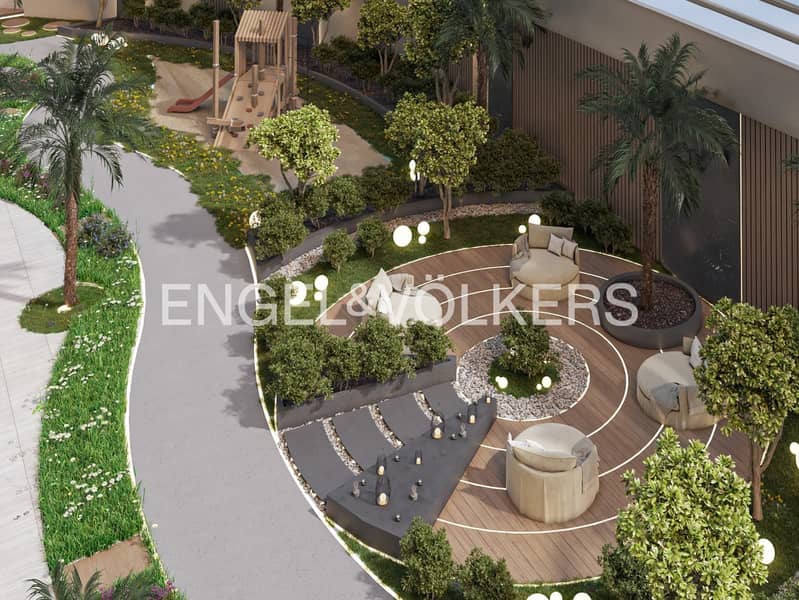 Sold Out Layout | Top Floor Corner Palm View - Image 38