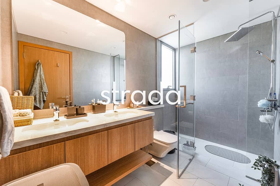 Single Row | Upgraded Garden | Vacant on Transfer - Image 29