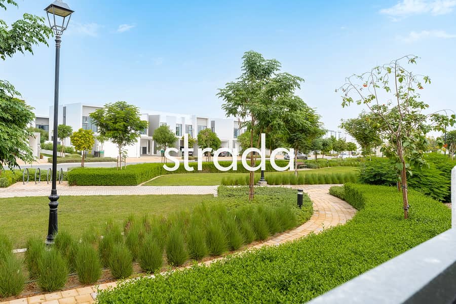 Single Row | Upgraded Garden | Vacant on Transfer - Image 33