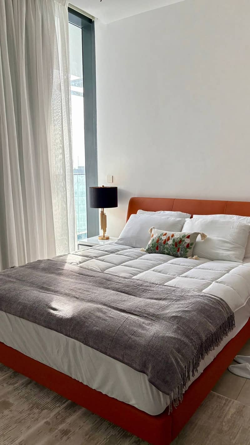 Only 2% Commission | Highest floor | Pool view | No agents - Image 14