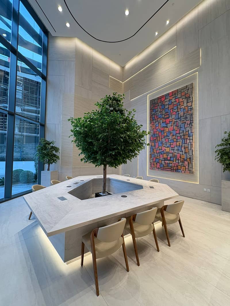 Only 2% Commission | Highest floor | Pool view | No agents - Image 19