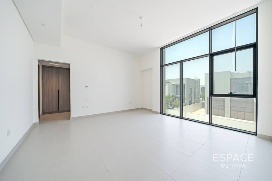 5 Beds plus Maids| Big Plot | Corner Plot - Image 17