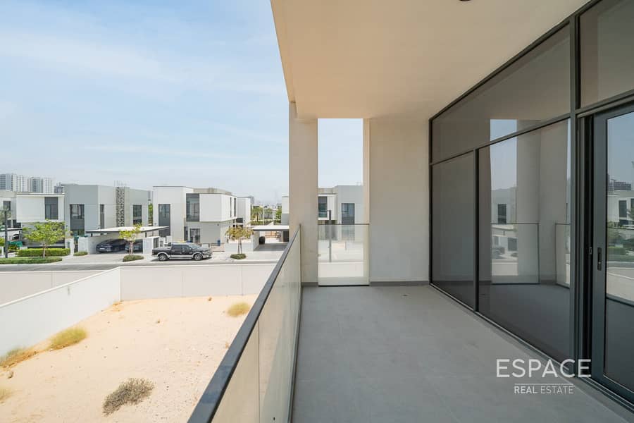 5 Beds plus Maids| Big Plot | Corner Plot - Image 18