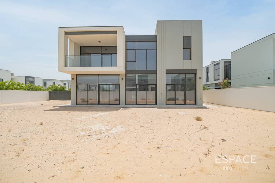 5 Beds plus Maids| Big Plot | Corner Plot - Image 19