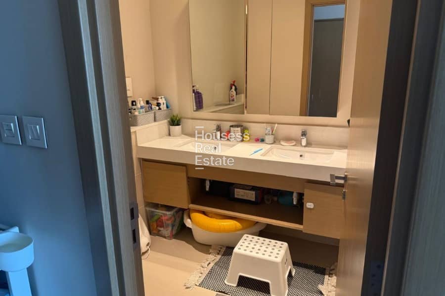 High Floor | Unfurnished and Tenanted | 3BR plus M - Image 17