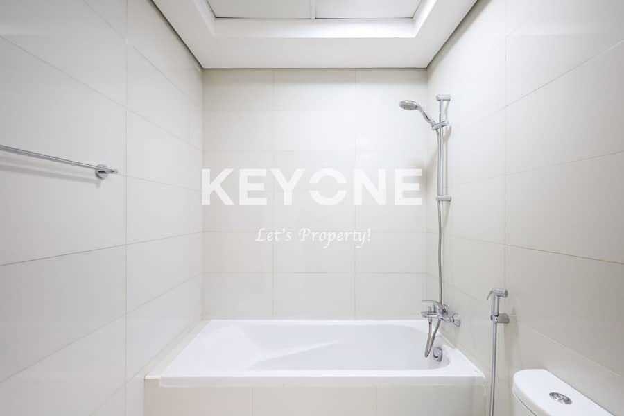 Vacant | Skyline Living | Luxurious 2-Bedroom Apartment in Executive Bay - A - Image 21