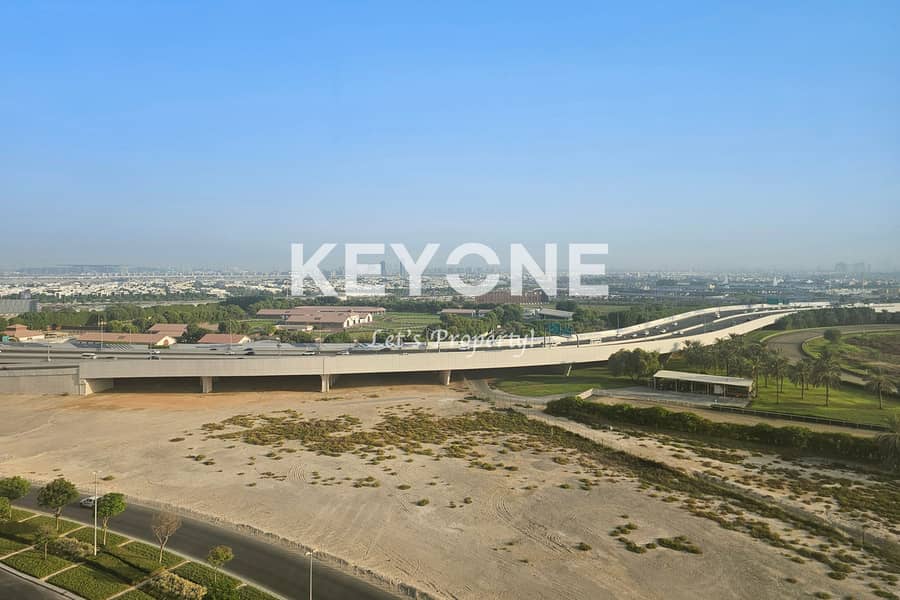 Vacant | Skyline Living | Luxurious 2-Bedroom Apartment in Executive Bay - A - Image 22