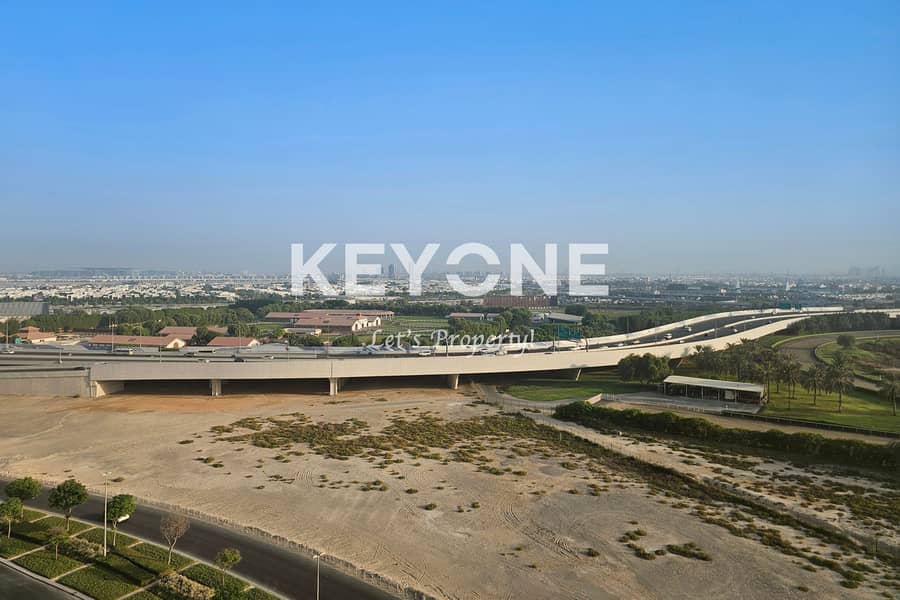 Vacant | Skyline Living | Luxurious 2-Bedroom Apartment in Executive Bay - A - Image 27