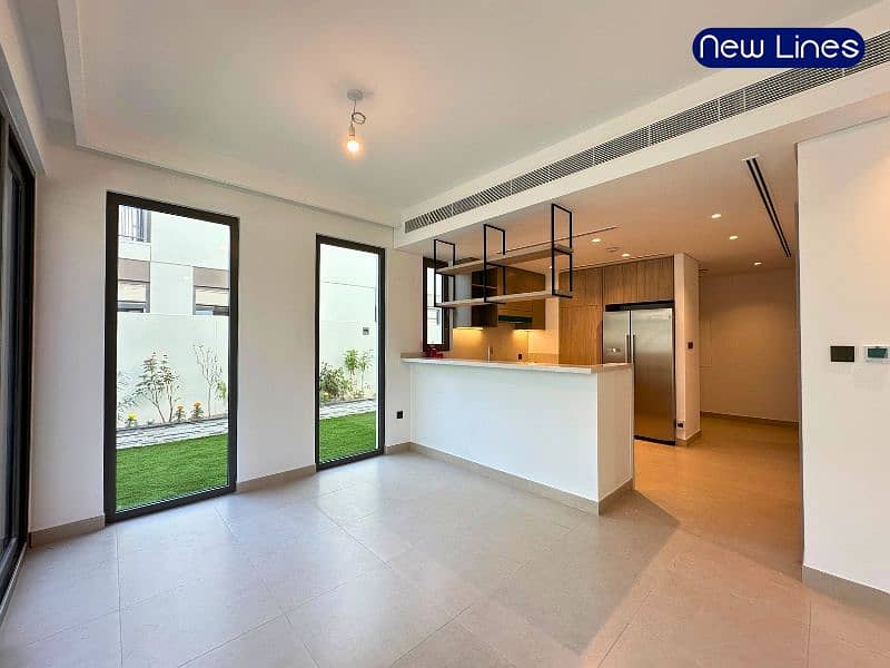 SPACIOUS I BRAND NEW I LANDSCAPED - Image 8