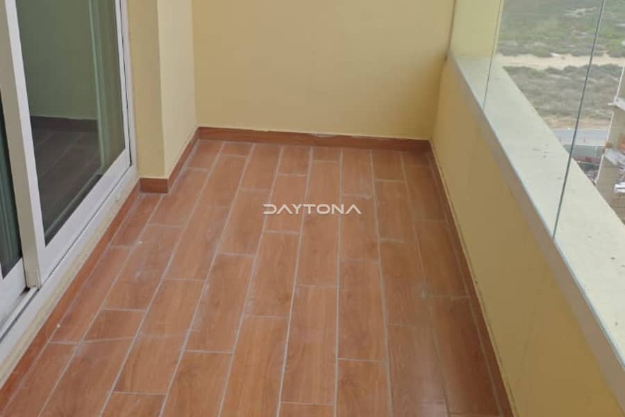 BIGGEST LAYOUT | CLOSED KITCHEN | VACANT | HEART OF DLRC - Image 16