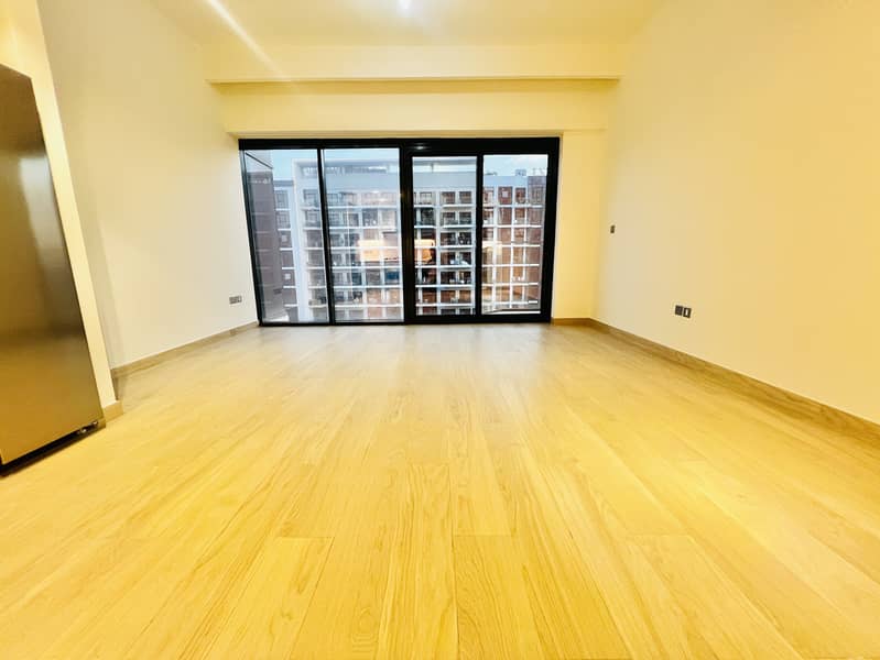 Boulevard View // Huge Size 3-bhk Just 130k 1 Cheque 140k 3 Cheques & Kitchen Appliances - Image 6