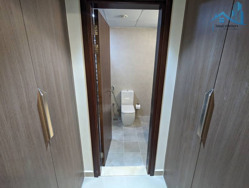 Furnished - Chiller Free - Vacant