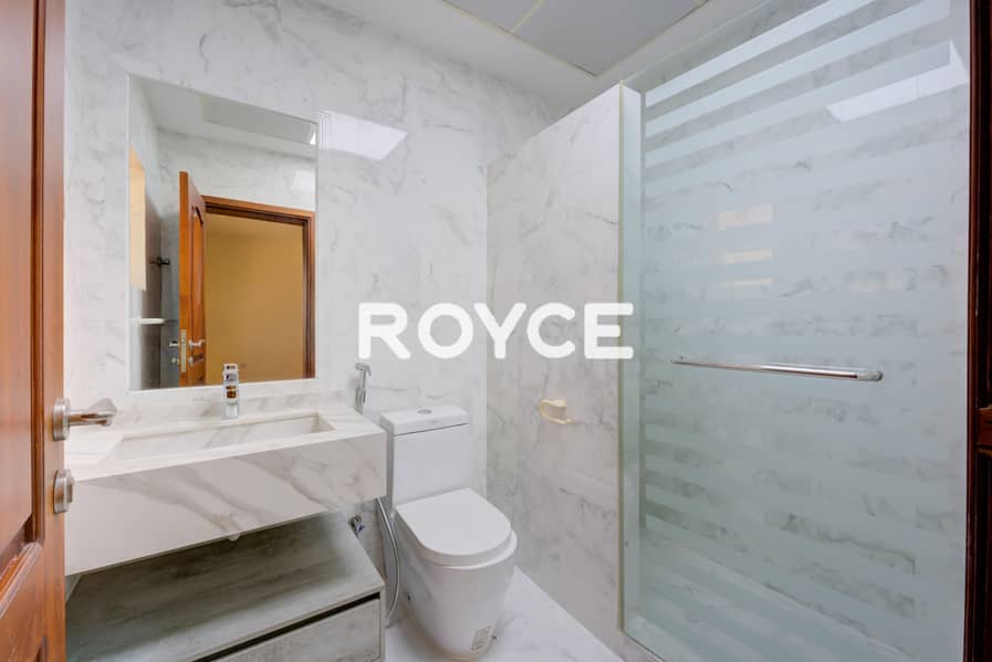 Standalone Villa | 12,000 sqft Plot | Private Pool - Image 21