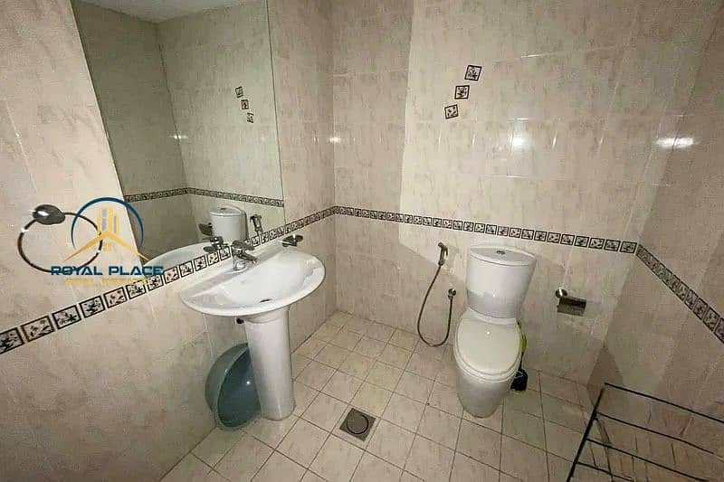 MARINA VIEW/ 1BR/ FURNISHED APARTMENT - Image 9