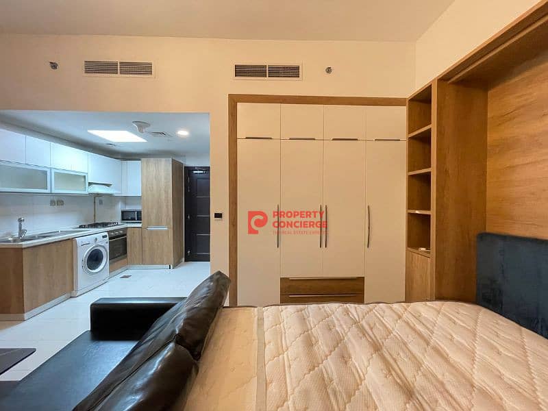 Spacious Layout | Near To Metro | Ready To Move In