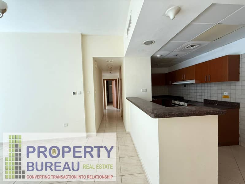 1 BR " Tower E " 50 K 4 CHEQUE