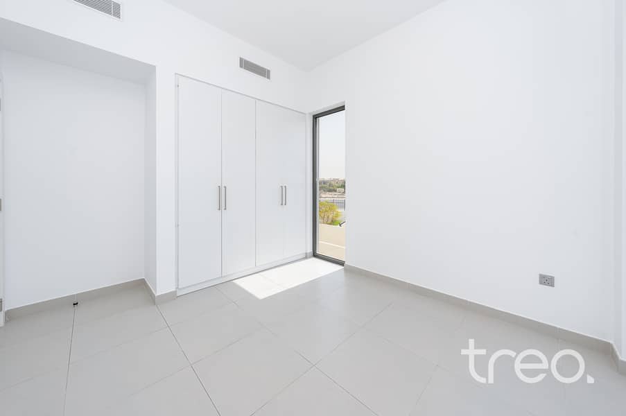 Modern Finishes | Corner Plot | Vacant - Image 10