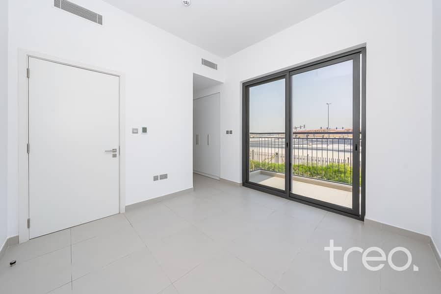 Modern Finishes | Corner Plot | Vacant - Image 12