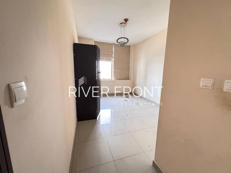 Ready to Move | High Floor Unit | Hot Property - Image 11