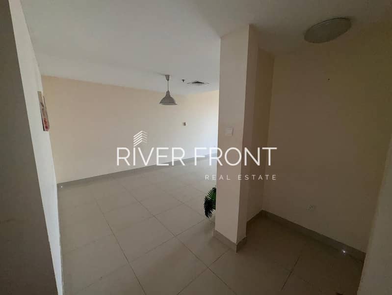 Ready to Move | High Floor Unit | Hot Property - Image 12