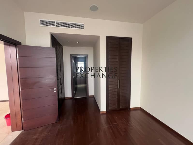 Multiple units | Club vista/sea | Vacant - Image 8