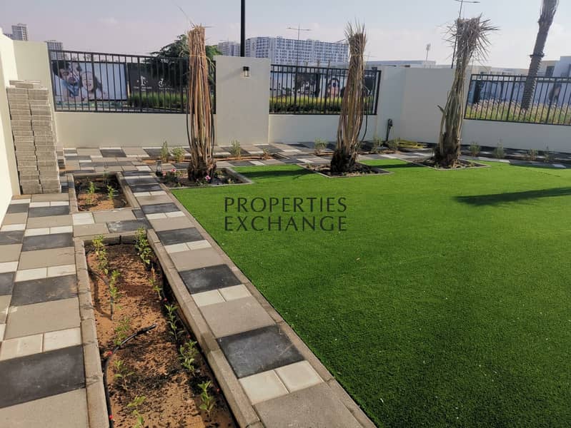 LARGEST PLOT| CORNER | SINGLE ROW