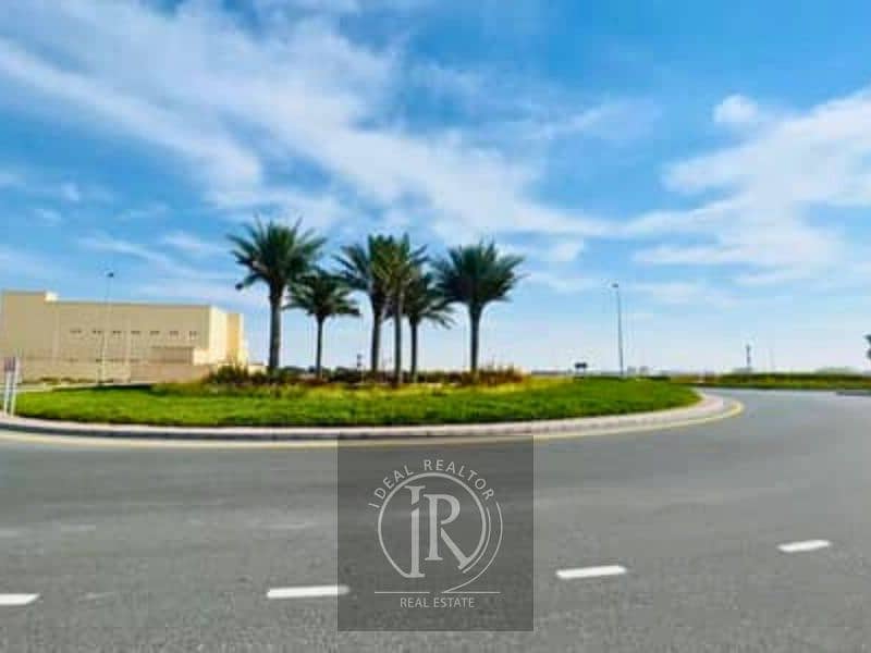 Prime Location | Single Row |Multiple Options