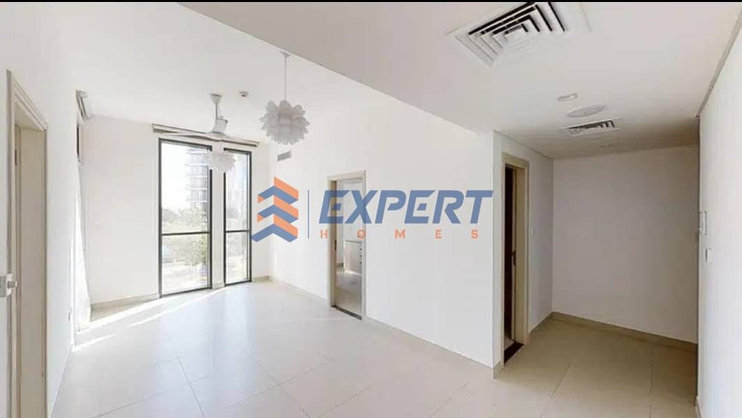 Vastu Unit | Well-maintained | 1 Bedroom for Sale