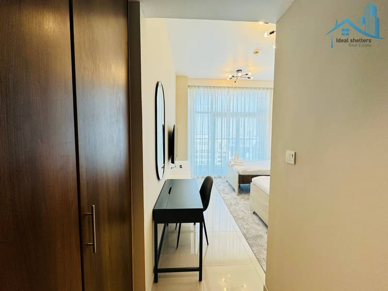Magnificent 2BR Furnished Dewa Included - Image 11