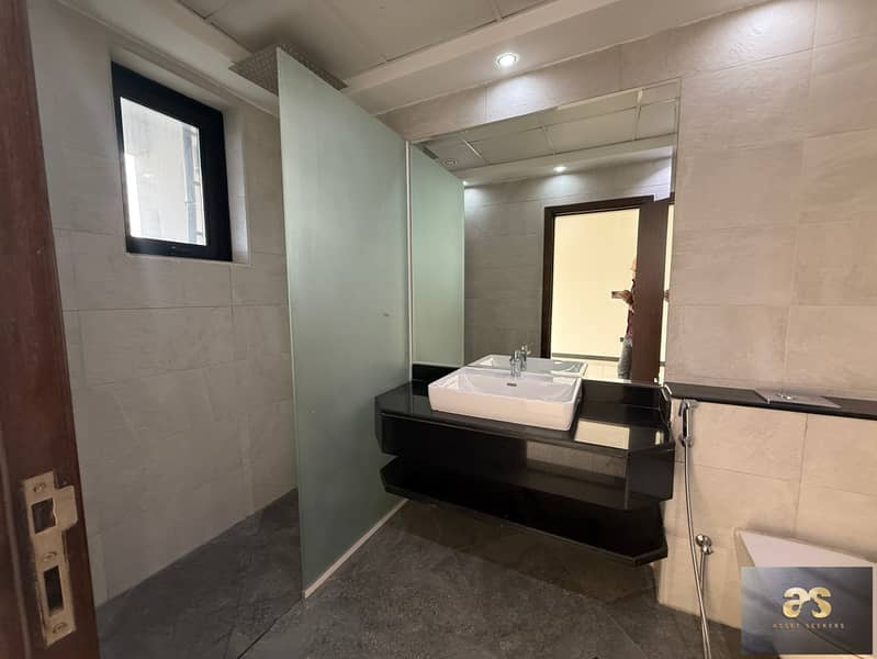 SINGLE ROW | MASSIVE | PARK FACING | VASTU - Image 13