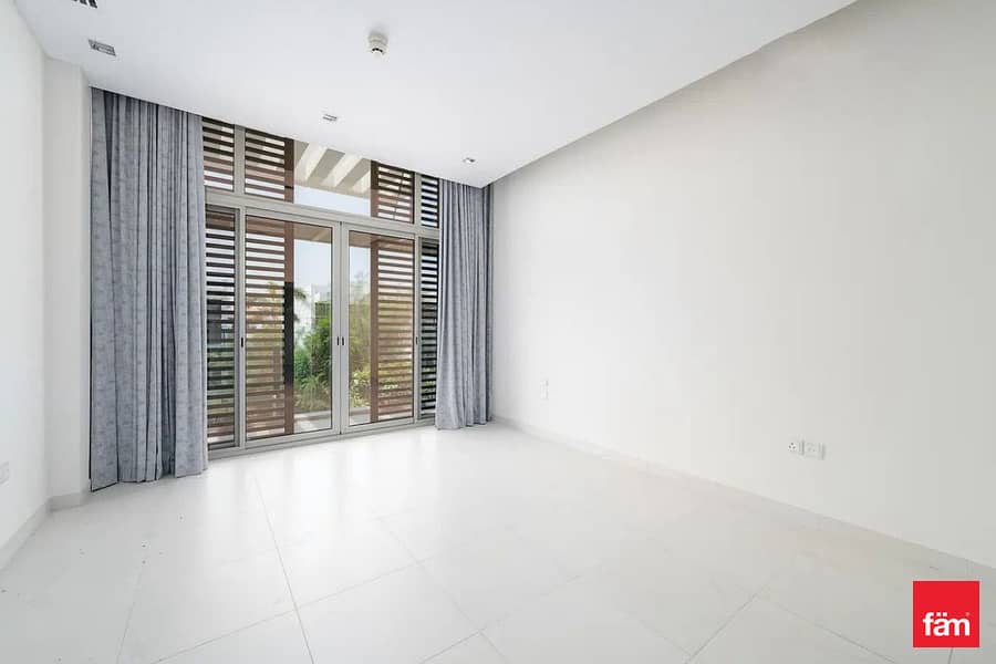 Spacious |Large Layout| Available Jan 2026