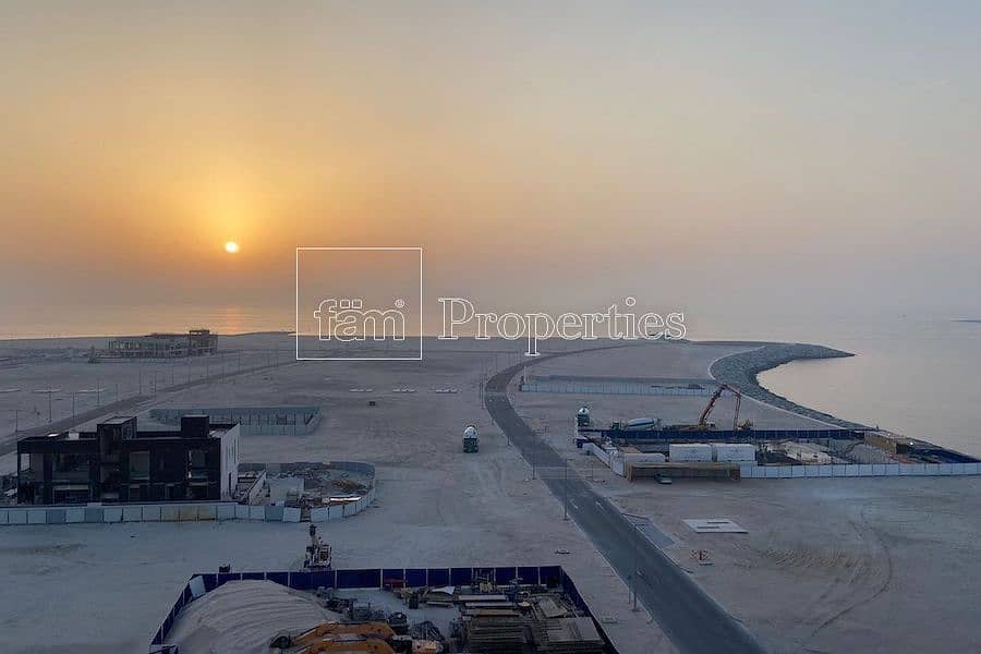 Multiple Options Available | La Mer Top Performer - Image 9