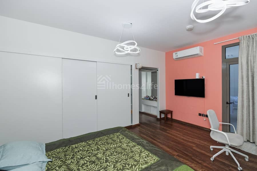 END CORNER | SINGLE ROW | JOGGING TRACK |UPGRADED