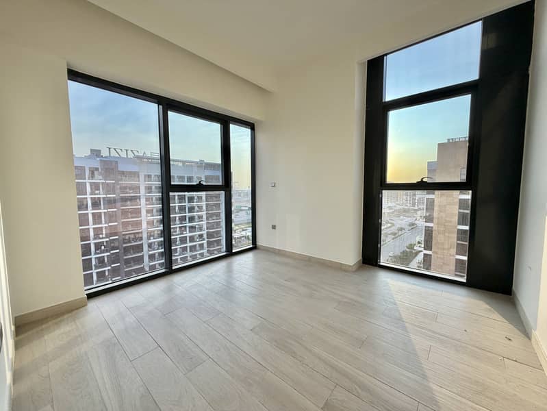 Corner unit 3 bedroom apartment chillier free kitchen appliances all amenities - Image 19