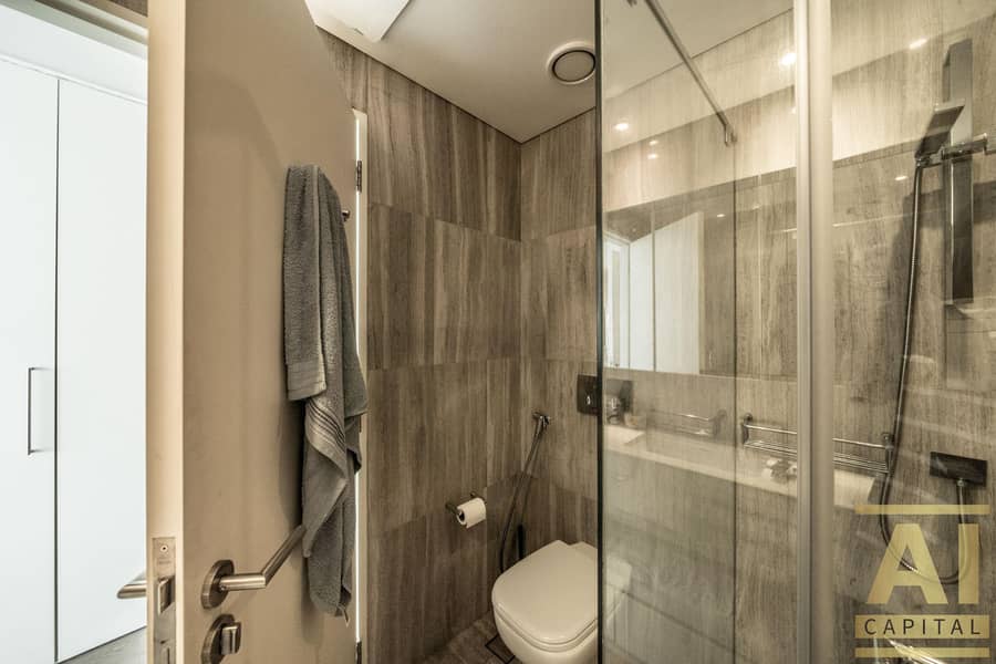 Spacious Layout | Stunning View | Prime Location - Image 11