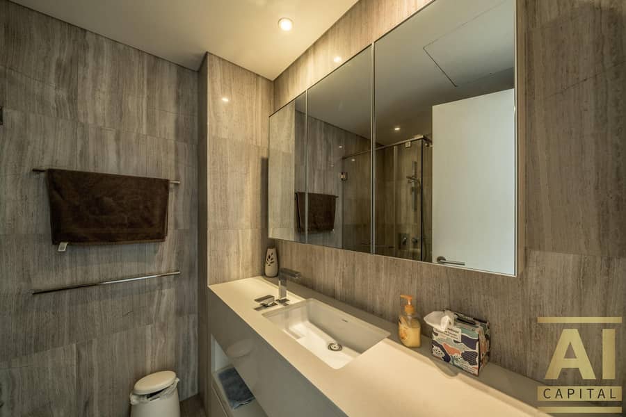 Spacious Layout | Stunning View | Prime Location - Image 12