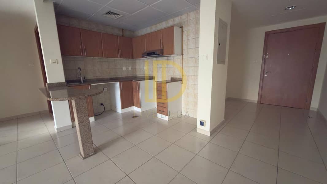 Community View | Prime Location | Vacant Now