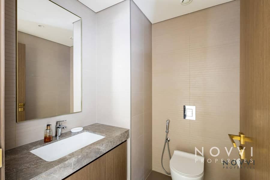 Elie Saab|Fully Furnished|Palm View| Ready to Move - Image 8