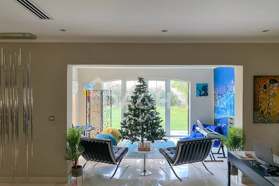 Legacy Nova Villa | Prime Location | VOT