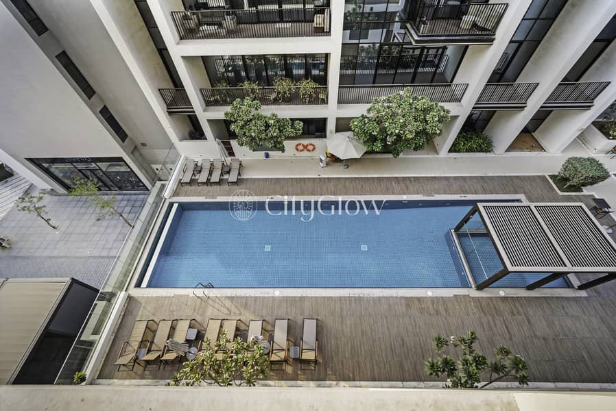 Modern Urban Retreat 1 Bed With Pool View Balcony - Image 12