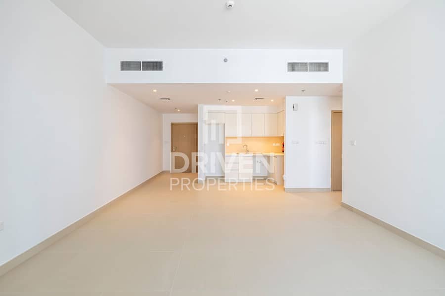 Amazing Park and Canal View with Chiller Free